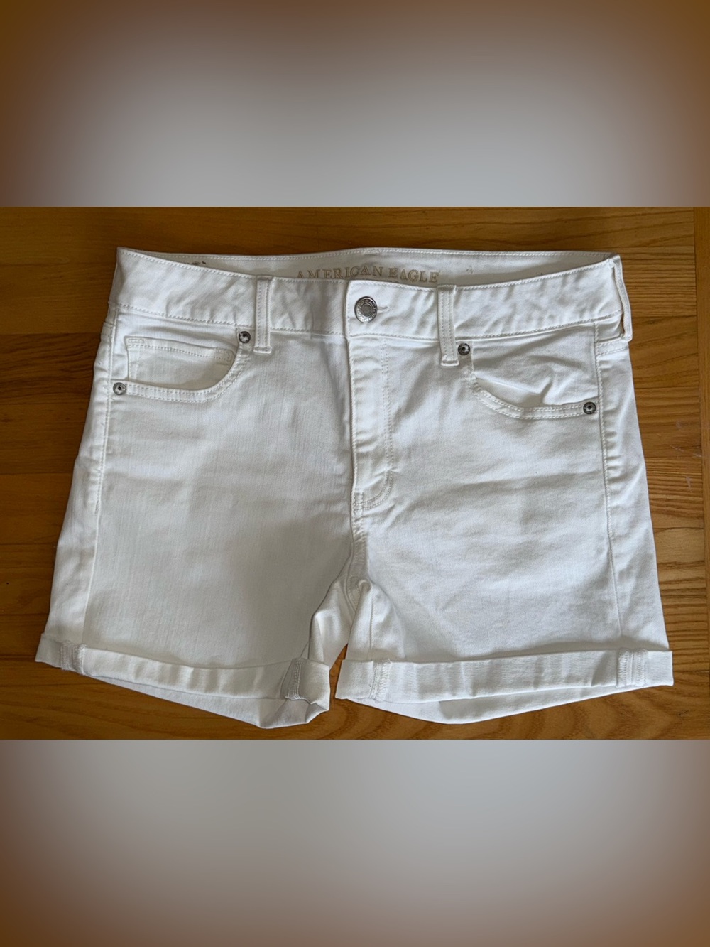 American Eagle Ne(x)t Level Stretch White Denim Midi Shorts NWOT Size 12